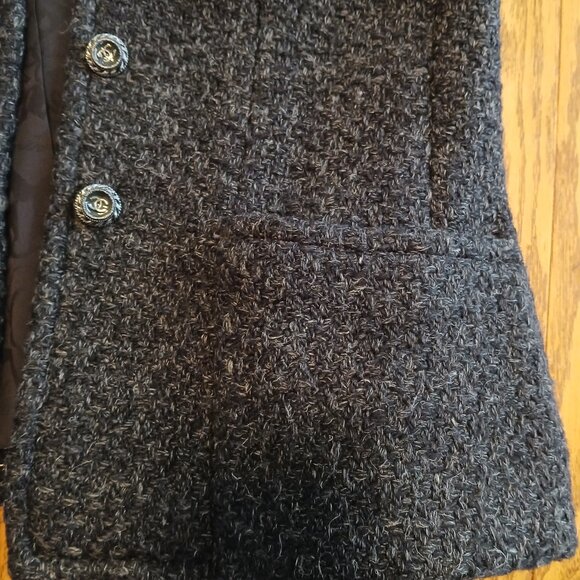 CHANEL Ladies Wool Jacket, Size 44 - Picture 5 of 14